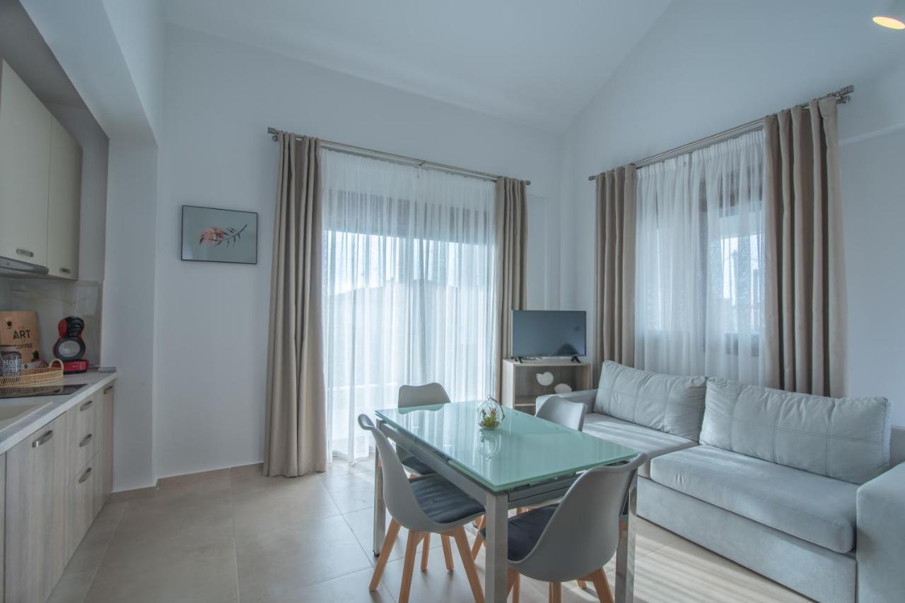 Kalli'S Apartments 尼基季 外观 照片