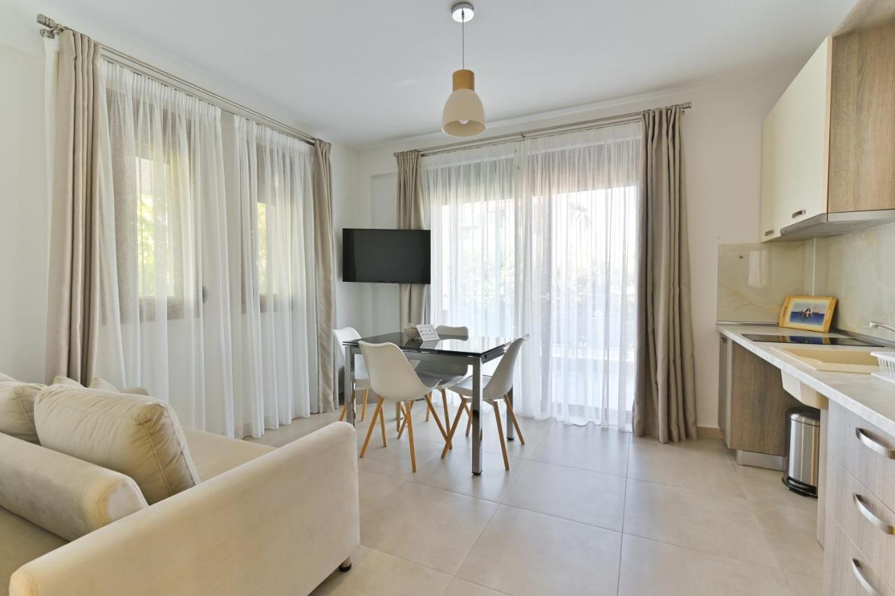 Kalli'S Apartments 尼基季 外观 照片